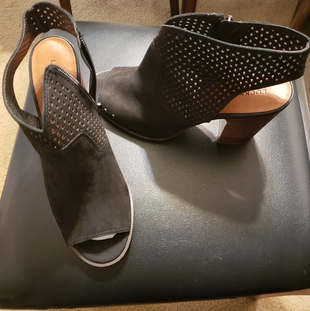 Lucky brand shoes